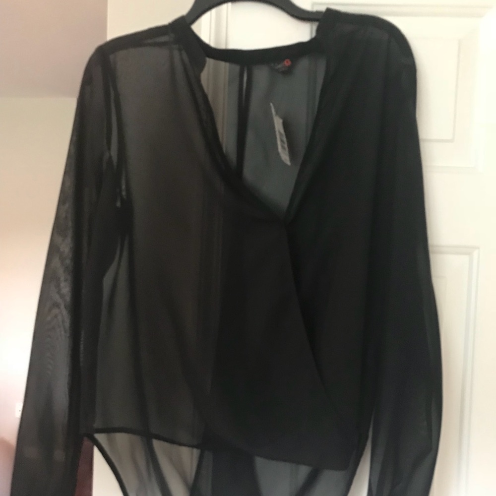 Guess shirt! Tags still on! Never Worn.